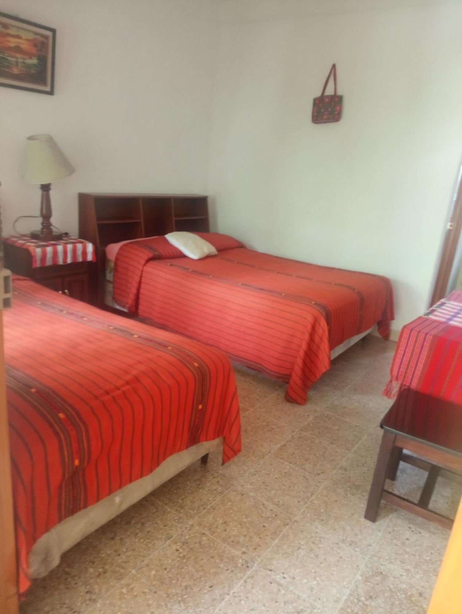 Hostal Mario'S Rooms Panajachel Luaran gambar